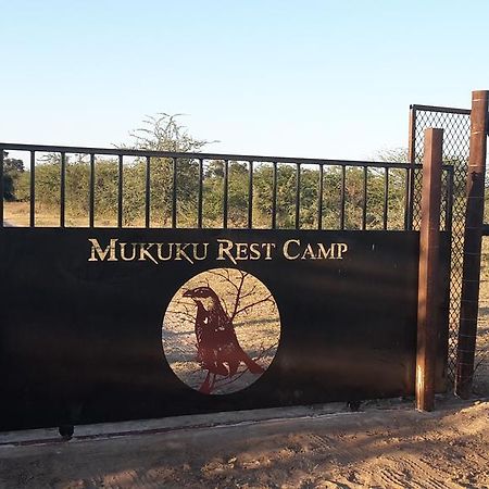 Mukuku Rest Camp Hotell Shimweghe Exteriör bild