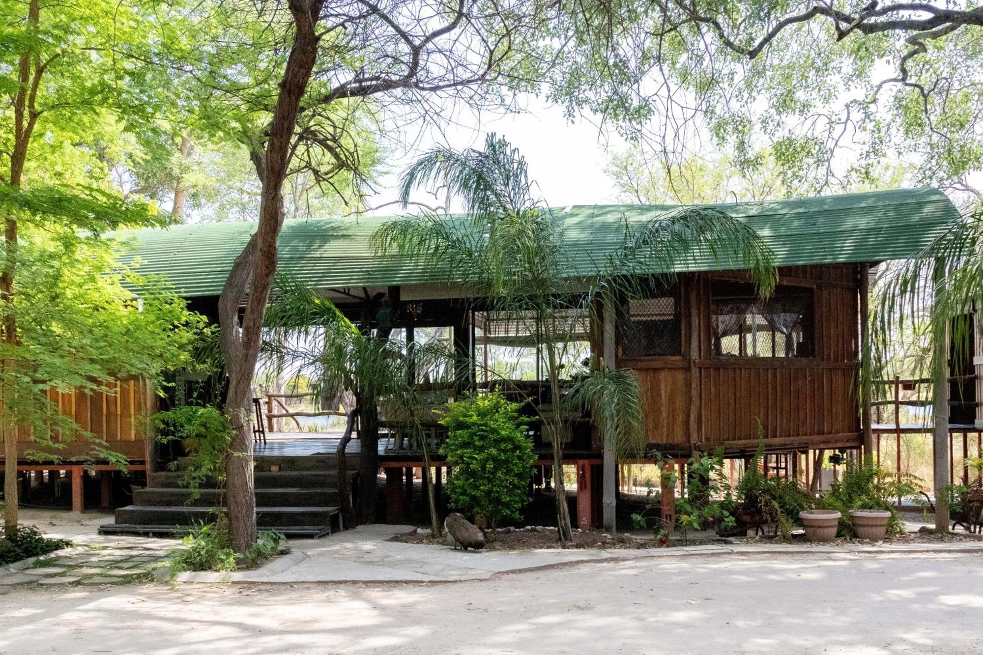 Mukuku Rest Camp Hotell Shimweghe Exteriör bild