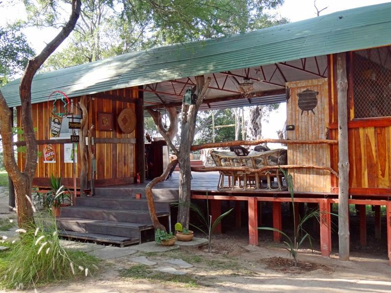 Mukuku Rest Camp Hotell Shimweghe Exteriör bild