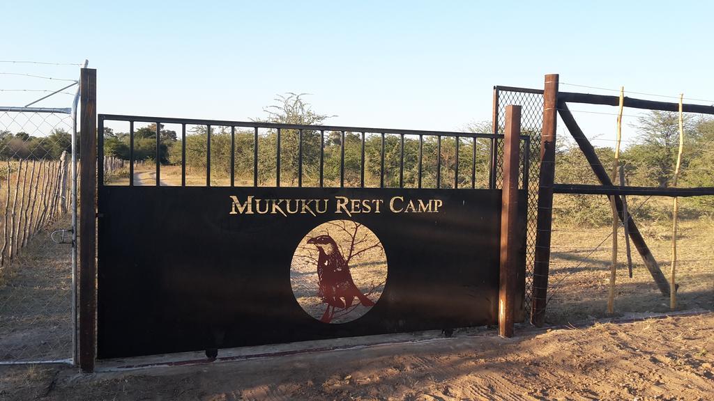 Mukuku Rest Camp Hotell Shimweghe Exteriör bild