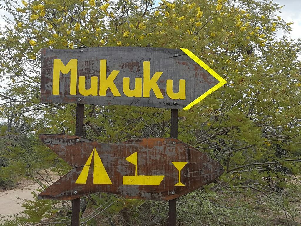 Mukuku Rest Camp Hotell Shimweghe Exteriör bild